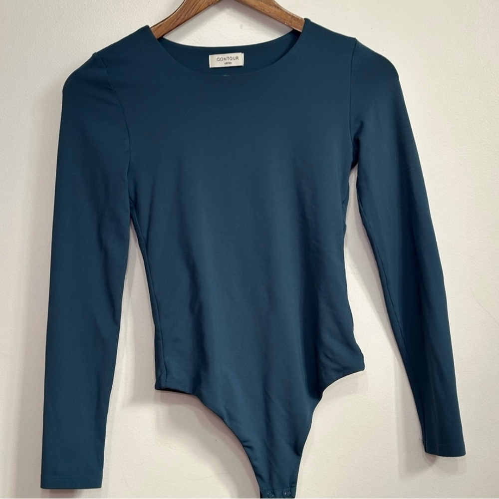 Aritzia Babaton Contours Long Sleeve Bodysuit, Rare Colour